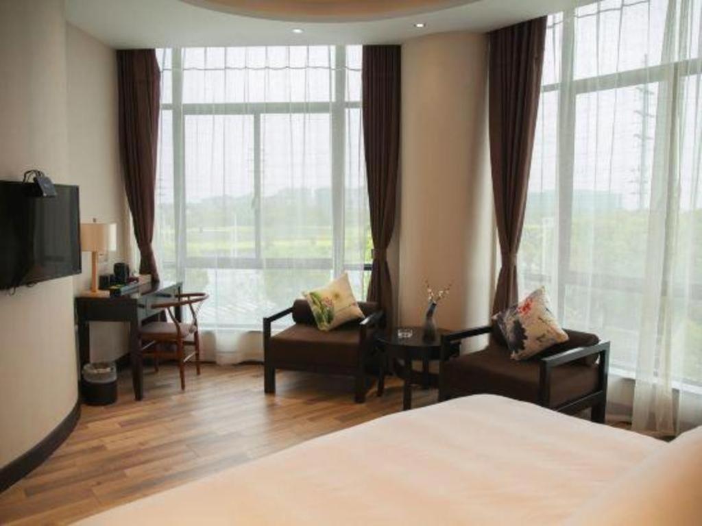 Jinjiang Metropolo Hotel - Liyang Tianmu Lake 常州 エクステリア 写真
